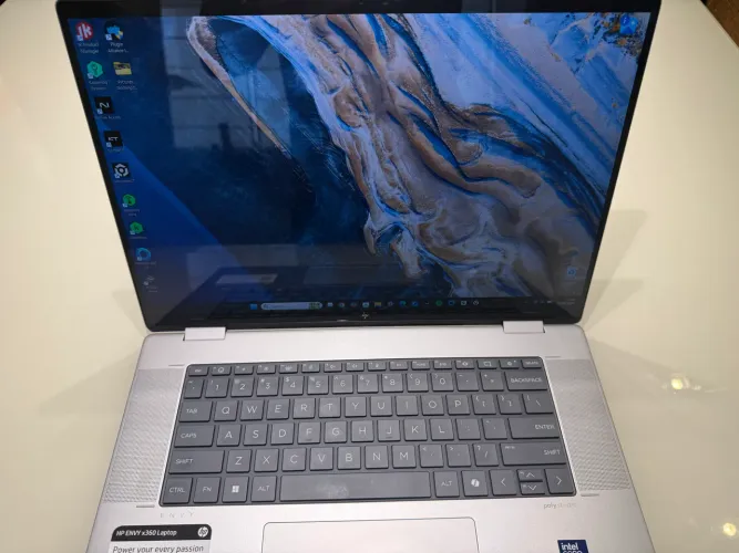 Notebook HP ENVYx 360, i7 core ultra, 16gb RAM ,SSD 1tb, 16? tela
