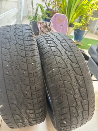 Pneu aro 16 - 205 60 r16