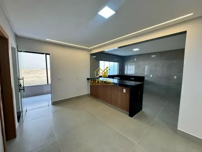 Casa padrão à Venda, Água Branca, Goiânia, GO
