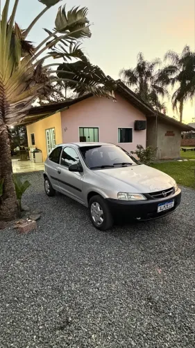 Chevrolet Celta 1.0/super/n.piq.1.0 MPFI VHC 8V 3P 2002