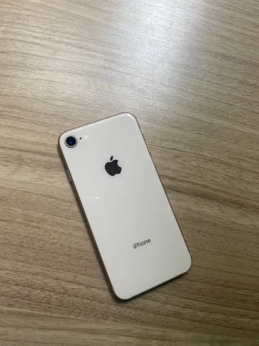 iPhone 8