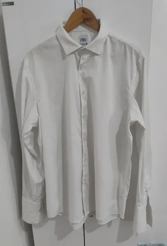 Camisa de botão masculina ZARA (GG)