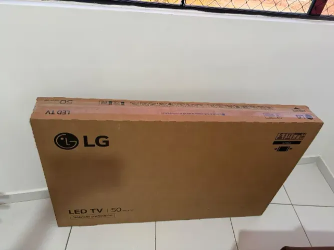 Smart TV LG 50" LED, 4K UHD, Smart Pro, webOS 25 - 50AU801C0SA.BWZ (Lacrada, nf e garanti)