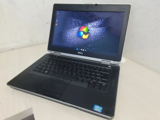 Notebook Dell Core i7 6GB Ram windows 11, Super Rápido