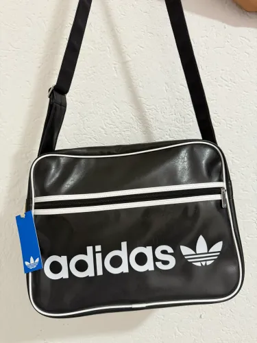 Bolsa adidas Originals Airliner
