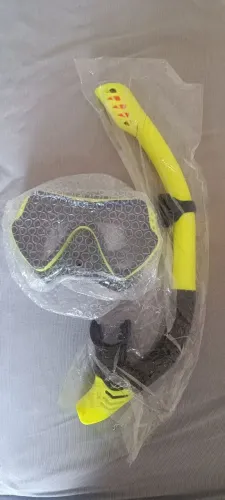 Kit de mergulho com máscara e snorkel