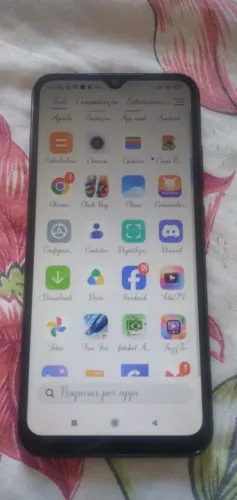 Redmi 10a com 128e 4 de ram  somente vidro camera da  trincado funciona normal