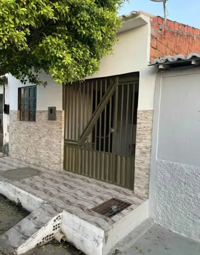 CASA BAIRRO SANTO ANTONIO
