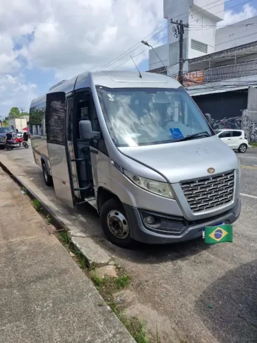 Ônibus Volare cinco Executivo