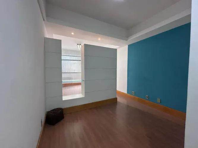 Sala Comercial na Praia do Canto - Vitória - ES