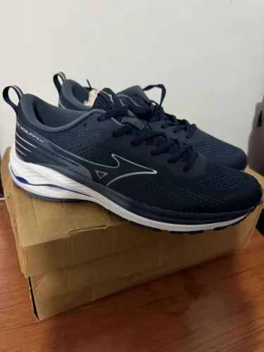Tênis Mizuno Original.