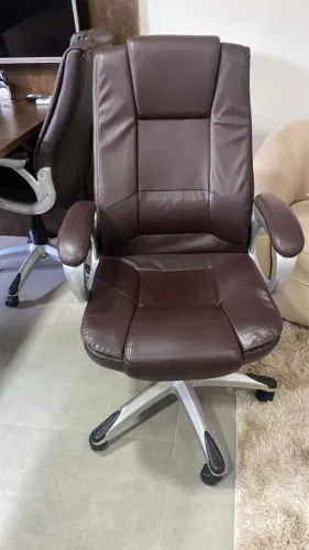 Cadeira/ poltrona  de escritório
