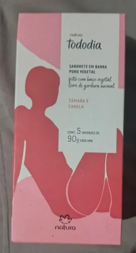 Sabonete em barra puro vegetal feito com base vegetal livre de gordura animal