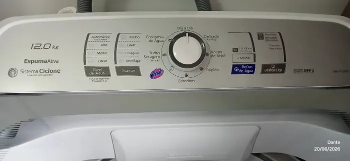 Maquina de lavar roupas