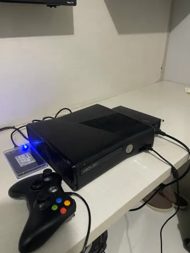 Xbox 360 Super Slim + HD com Jogos + GTA V + Fonte Nova + Controle Novo