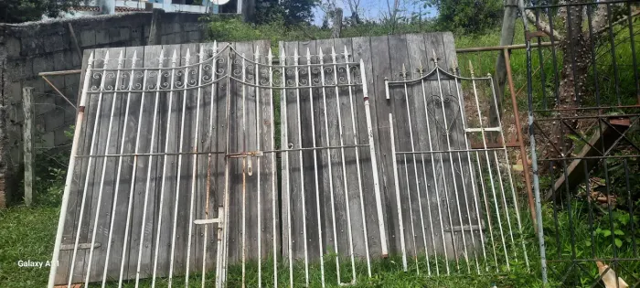 Portao de garagem de ferro com social