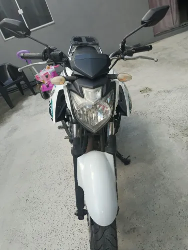 Yamaha fazer 250 conservada
