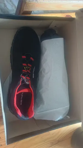 Vendo botas de segurança estival 130 cada N42 e N37