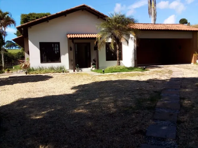 Espetacular Chácara 1.500m² em São José do Alegre MG<br>São José Do Alegre-Mg