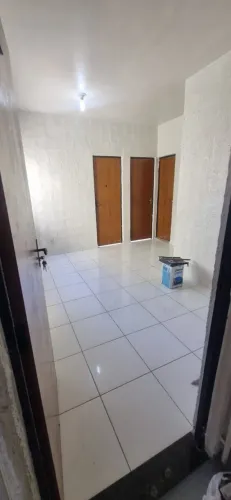 Apartamento, dois quartos, sala, cozinha, banheiro, uma vaga na garagem
