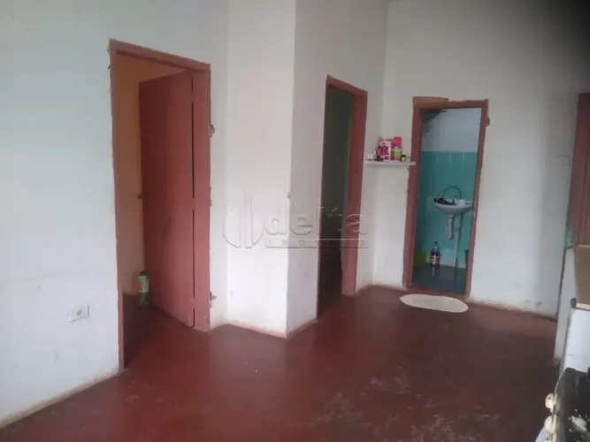 Casa comercial disponível para venda no bairro Nossa Senhora Aparecida em Uberlândia-MG