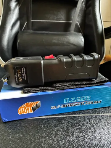 Lanterna LED Portátil Recarregável 1200mAh para Uso Automotivo