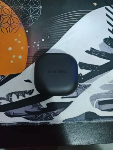 Galaxy buds 2 pro (pequeno ruído no ouvido direito ao usar cancelamento de ruído)