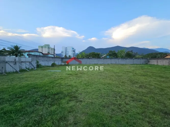 Lote em Avenida Vítor Meirelles - Jardim Bela Vista - Caraguatatuba/SP