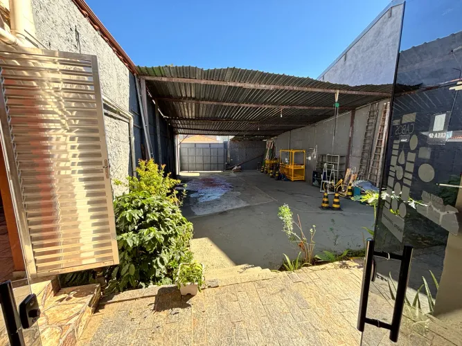 Galpão em aruja Barreto 250m2 com escritório