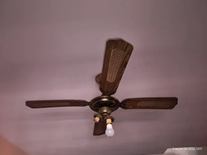 Ventiladores de teto antigo 