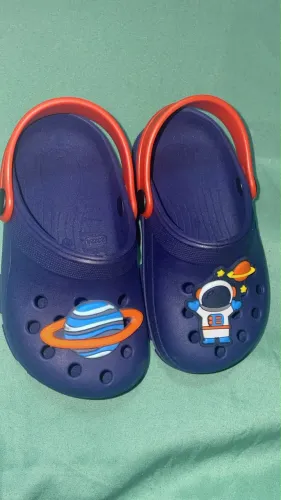 Crocs infantil NOVA