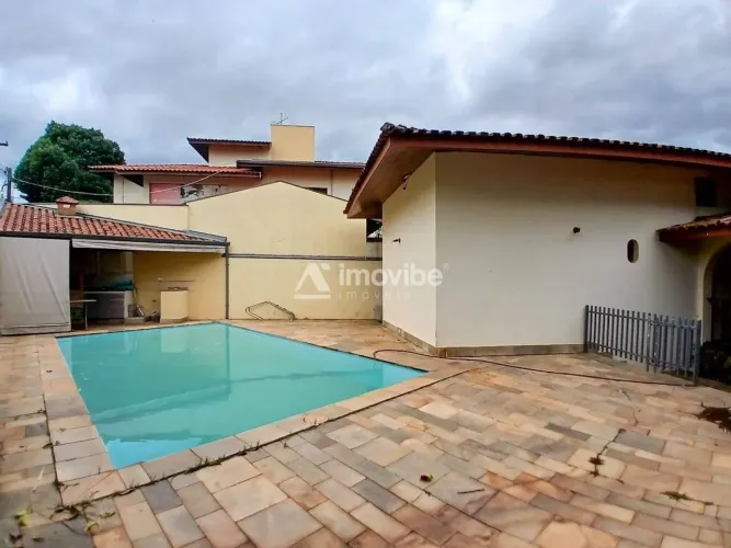 Casa com 5 quartos, sendo 2 suítes, 4 banheiros e duas salas no Werner Plass em Americana