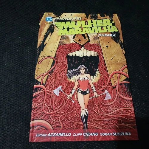 HQ Mulher-Maravilha Guerra (Os Novos 52!) - Brian Azzarello - Panini