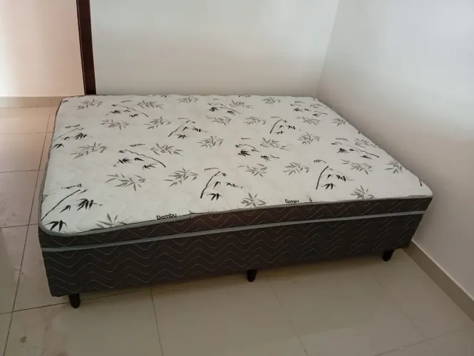 Cama casal box