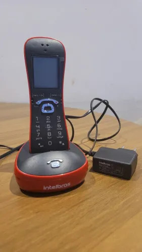 Telefone Intelbras ts 8220 sem fio vermelho usado semi novo