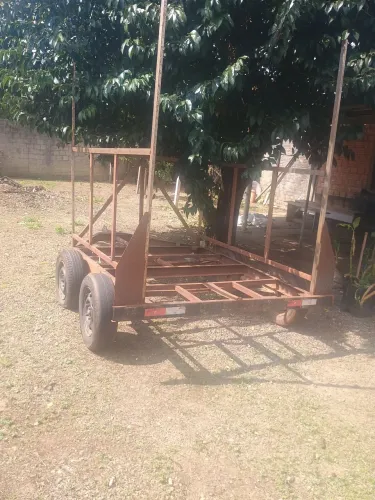 Vendo carcaça de treiler