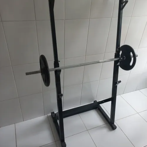 Equipamento de musculação