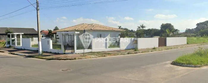 Casa à venda em Sombrio no bairro Parque das Avenidas