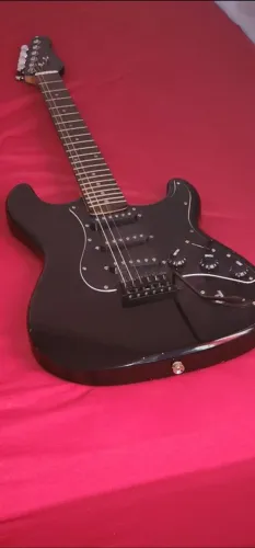 Guitarra Elétrica
