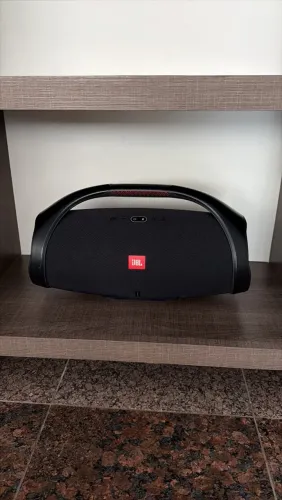 JBL bombox
