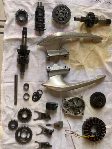 Vendo peças de cb300