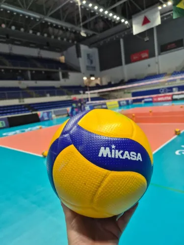Bola de Vôlei Mikasa V200W Professional