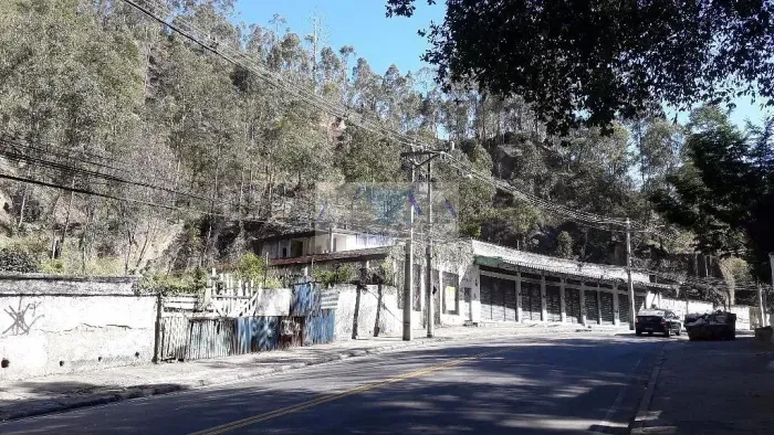 Terreno comercial à venda, Fonseca, Niterói. 12000 m2, na rua principal