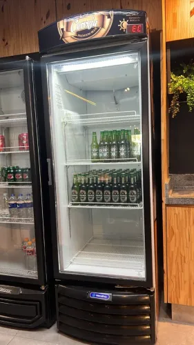 Cervejeira Expositor Vertical Metalfrio 434 Litros VN44RL
