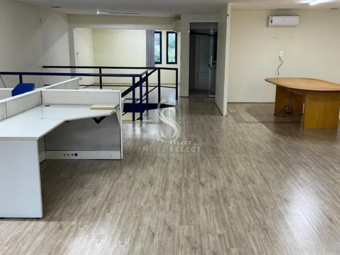 Edifício Morumbi Business Center - Conjunto Comercial de 250m² com 14 salas, 2 banheiros e