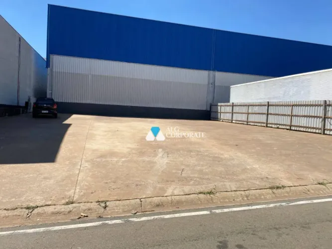 Galpão para locação no Condomínio Zetta com 500 m²