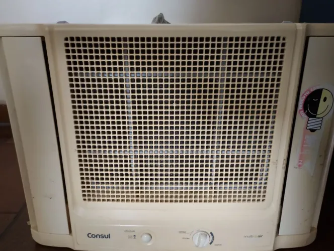 Ar condicionado 7.5 BTUS, em excelente estado , CONSUL 