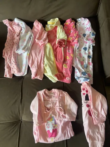 Lote de roupas de bebê - Menina | Tamanho RN