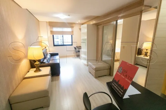 Flat com 02 dormitórios em Moema, próximo ao Shopping e avenida Ibirapuera, ótima localiza