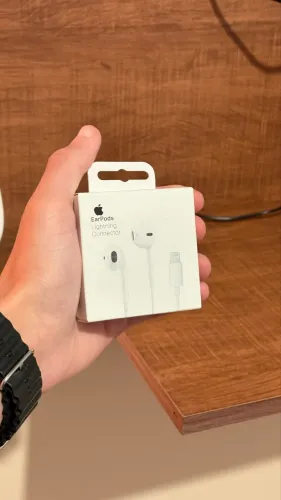 Fone de ouvido Apple entrada Lightning novo